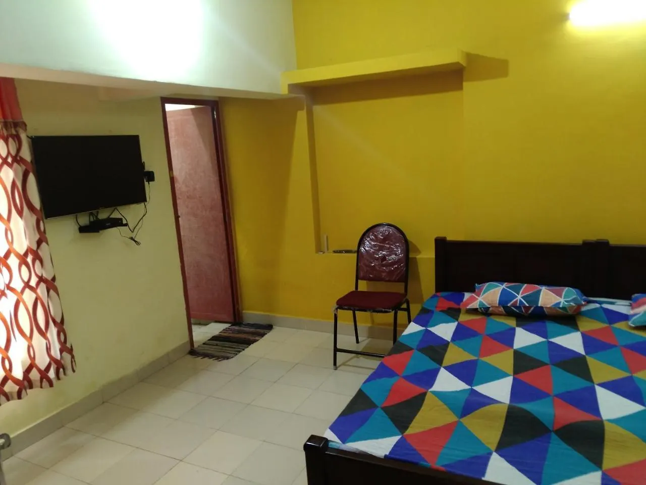 Anju Tourist House Hotel Kazhakuttam
